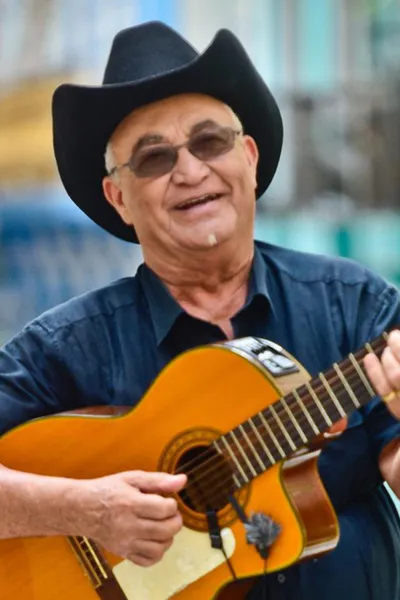Eliades Ochoa