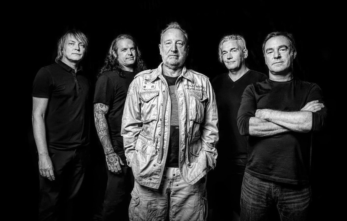 Peter Hook and The Light Hollywood