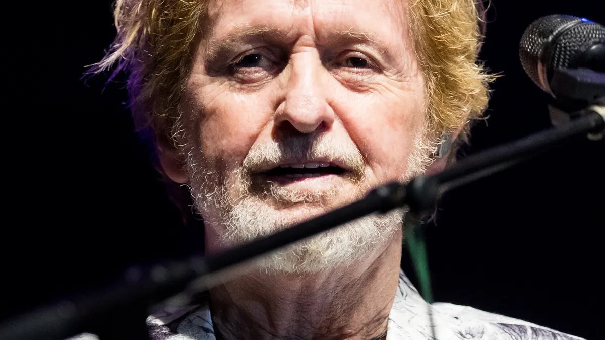 Jon Anderson & The Band Geeks