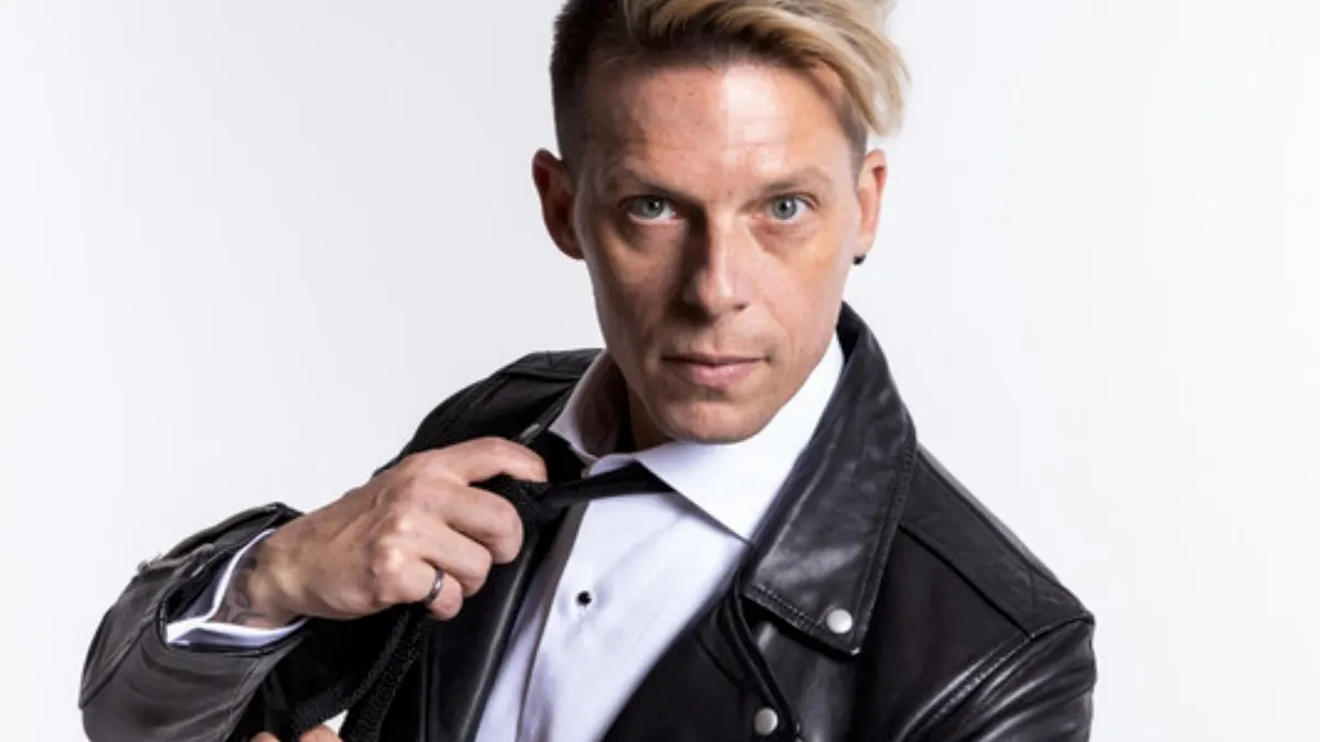 The Dark Tenor