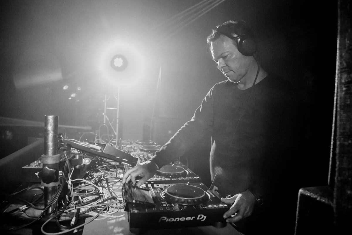 Pete Tong - Ibiza Classics Saffron